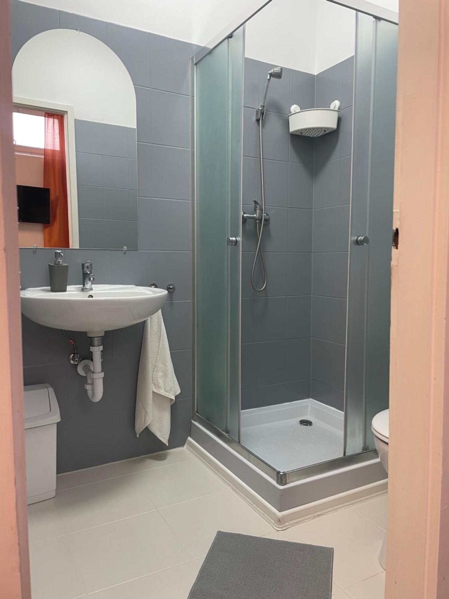 Alom Vendeghaz Hotel Dunaújváros Kültér fotó
