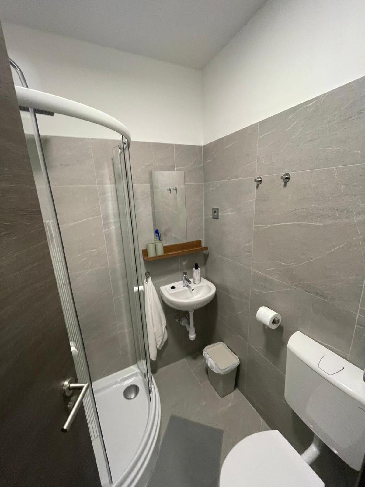Alom Vendeghaz Hotel Dunaújváros Kültér fotó