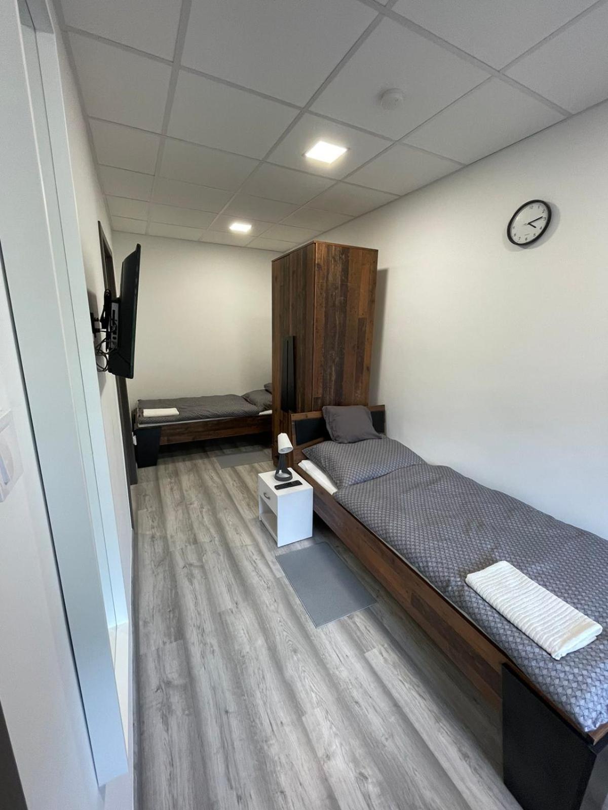 Alom Vendeghaz Hotel Dunaújváros Kültér fotó